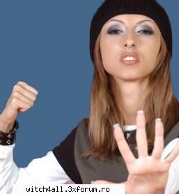 andreea balan imi place!acum fetitza mare tare,dar cand era formatia andre era --||Witch in Luv||--